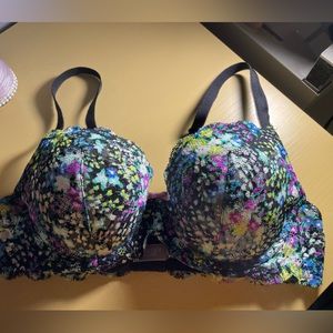 Victoria secret bra 36C